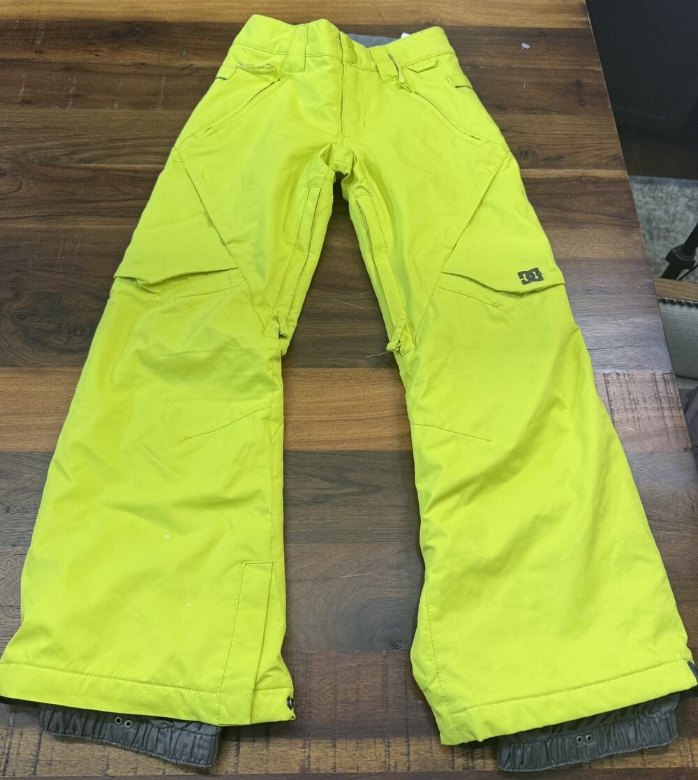 DC 10K SNOW BANSHEE SNOWBOARD PANTS LIME GREEN KIDS SMALL 8